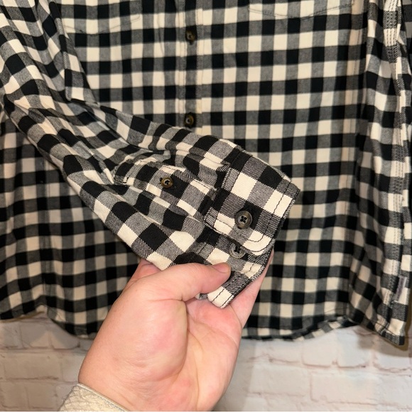 CARHARTT Black and White Plaid Flannel Button Down Size XL - Picture 5 of 7